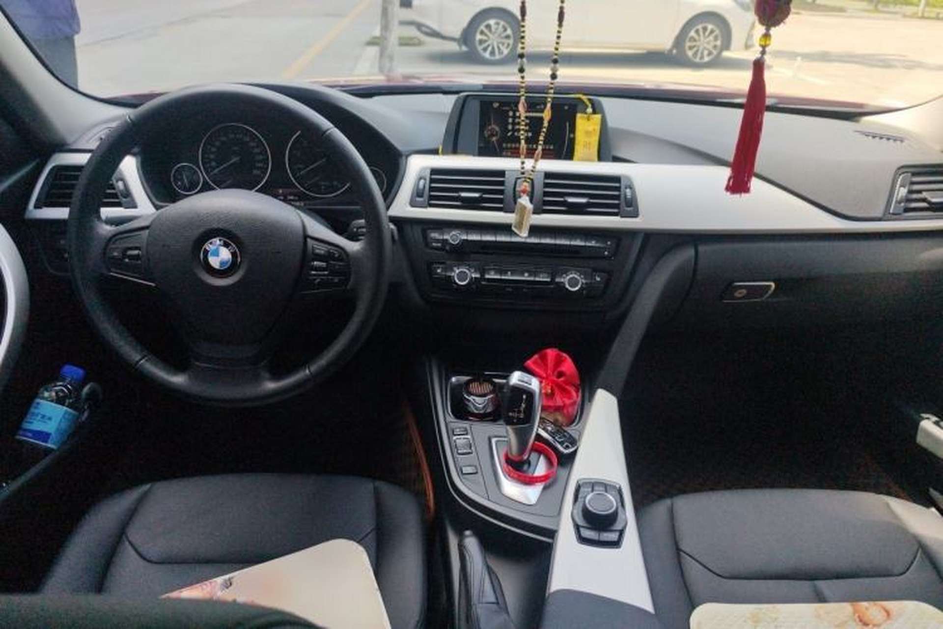 Used BMW 3 Series 2016 316Li Fashion Model Center Console