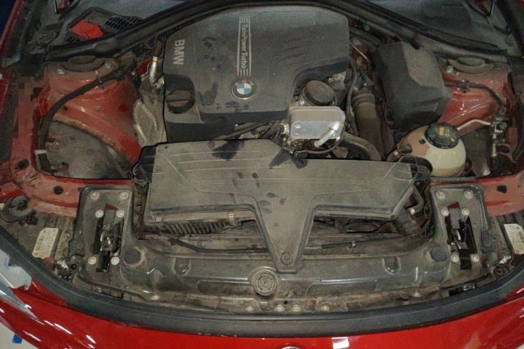 Used BMW 3 Series 2016 320Li Fashion Model Engine Bay