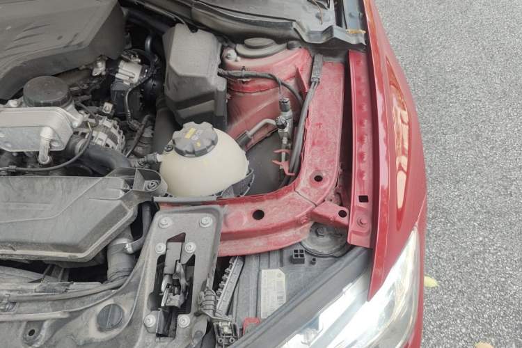 Used BMW 3 Series 2016 320Li Ambition Model Engine Bay Left