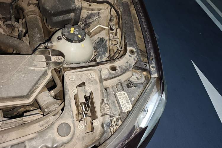 Used BMW 3 Series 2016 320Li Ambition Model Engine Bay Left