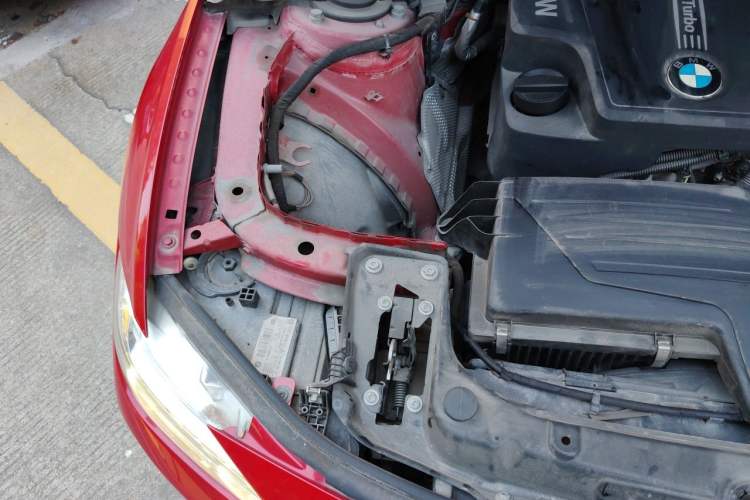 Used BMW 3 Series 2016 320Li Ambition Model Engine Bay Right
