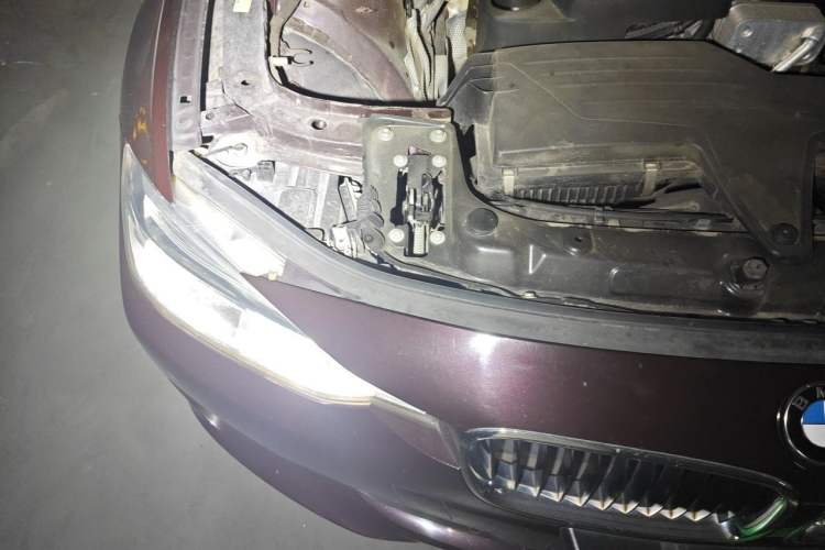 Used BMW 3 Series 2016 320Li Fashion Model Engine Bay Right