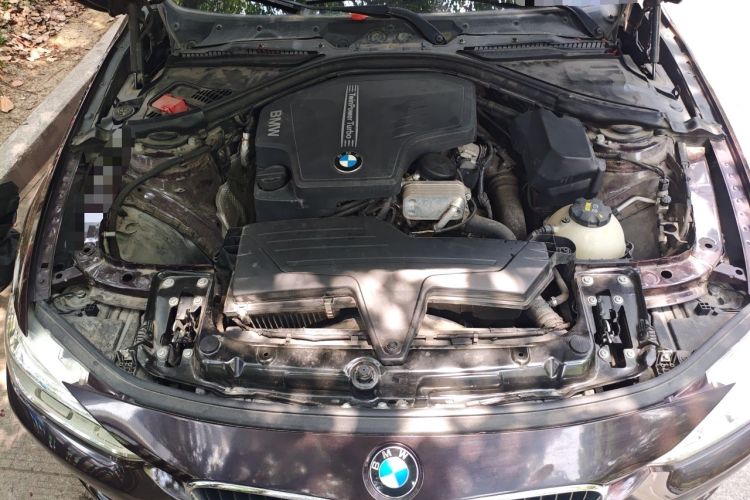 Used BMW 3 Series 2016 320Li Fashion Model Engine Bay