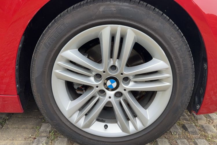 Used BMW 3 Series 2016 320i Fashion Model Exterior 2