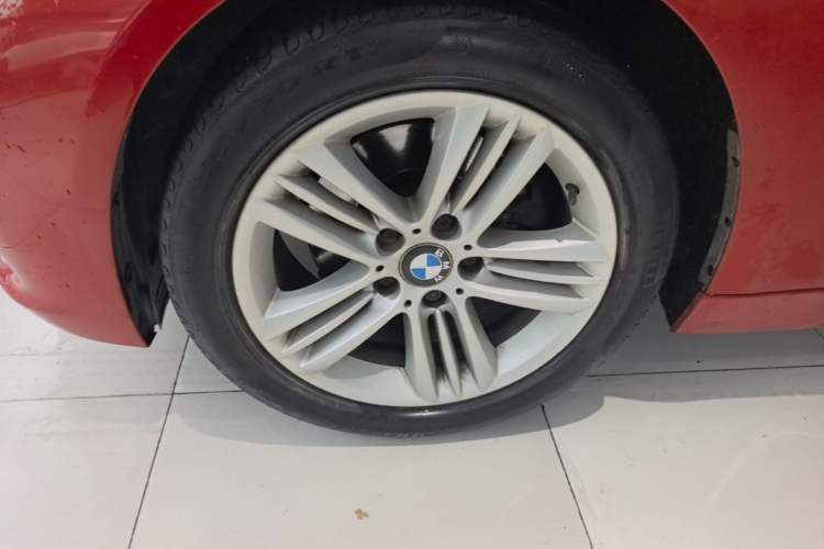 Used BMW 3 Series 2016 320i Fashion Model Exterior 4