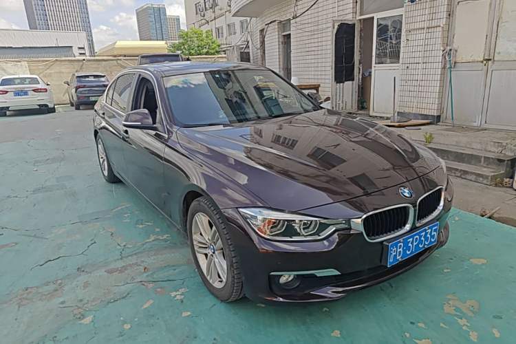 Used BMW 3 Series 2016 320Li Fashion Model Front Right 45 Deg