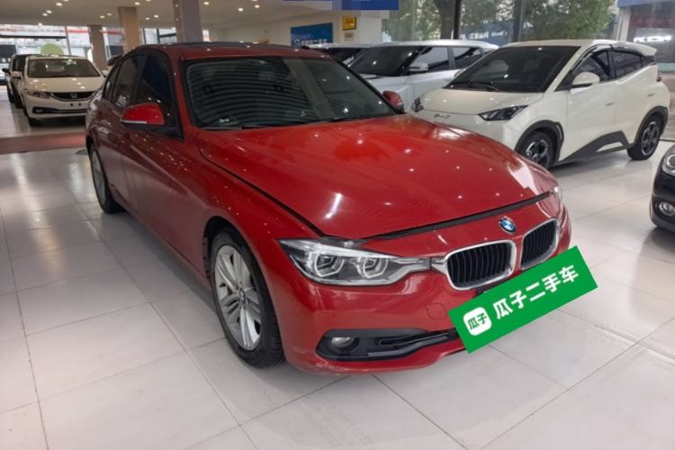 Used BMW 3 Series 2016 320i Fashion Model Front Right 45 Deg