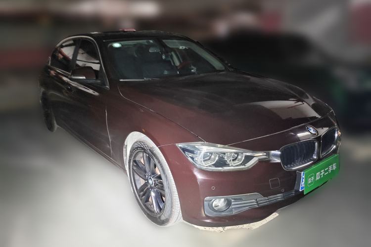 Used BMW 3 Series 2016 320Li Fashion Model Front Right 45 Deg