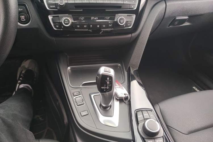 Used BMW 3 Series 2016 320Li Ambition Model Gear Lever