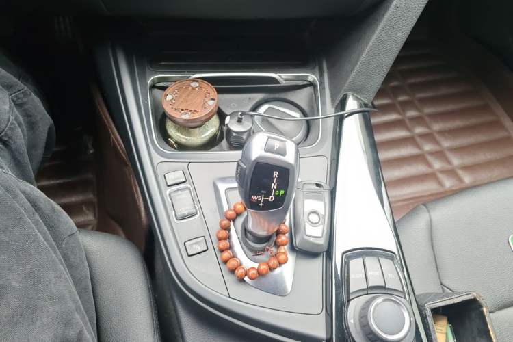 Used BMW 3 Series 2016 320Li Ambition Model Gear Lever