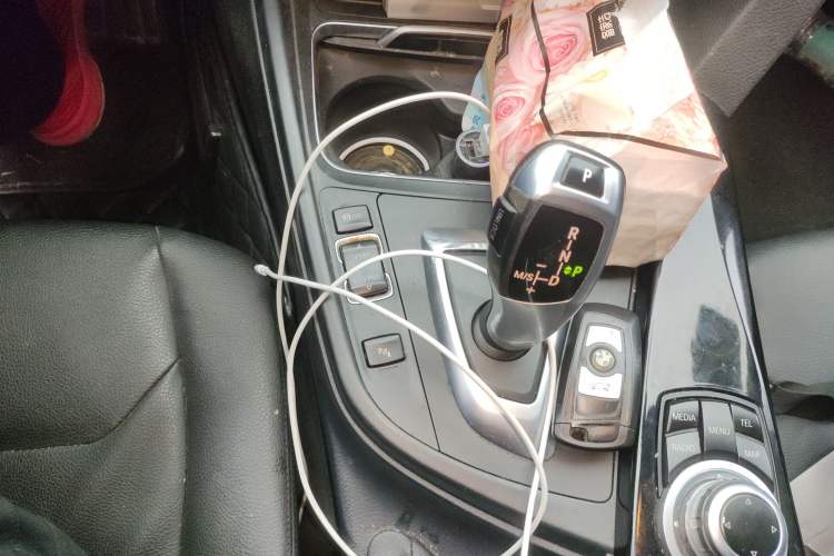 Used BMW 3 Series 2016 320i Fashion Model Gear Lever