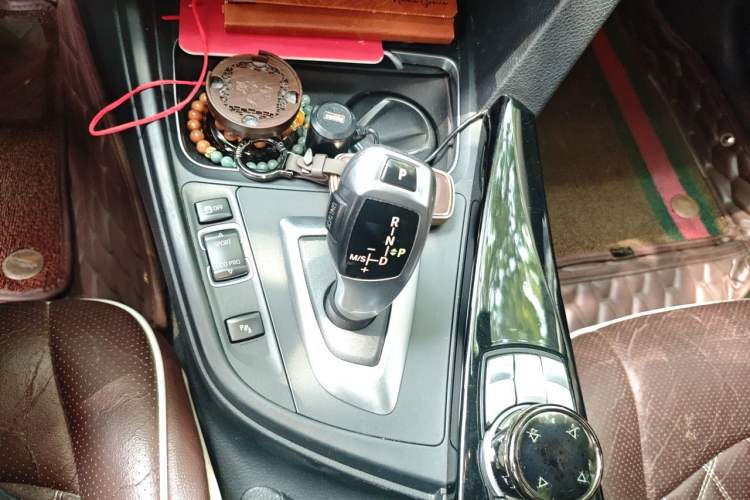 Used BMW 3 Series 2016 320Li Fashion Model Gear Lever