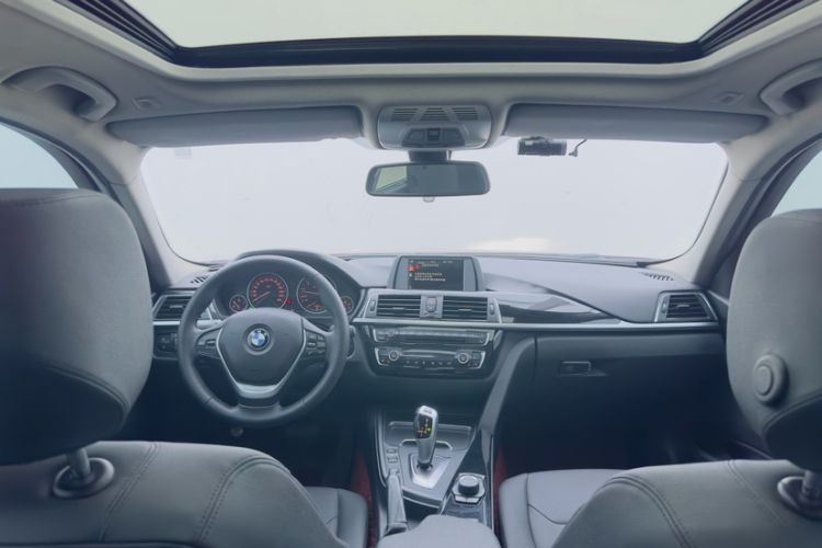 Used BMW 3 Series 2016 320Li Ambition Model Headliner