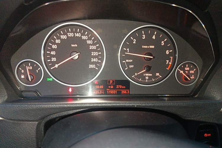 Used BMW 3 Series 2016 320Li Ambition Model Instrument Cluster
