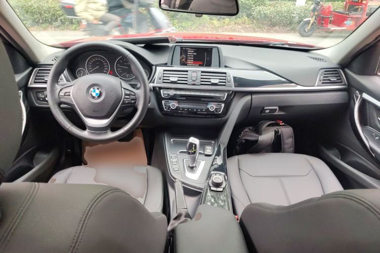 Used BMW 3 Series 2016 316Li Fashion Model Interior 2