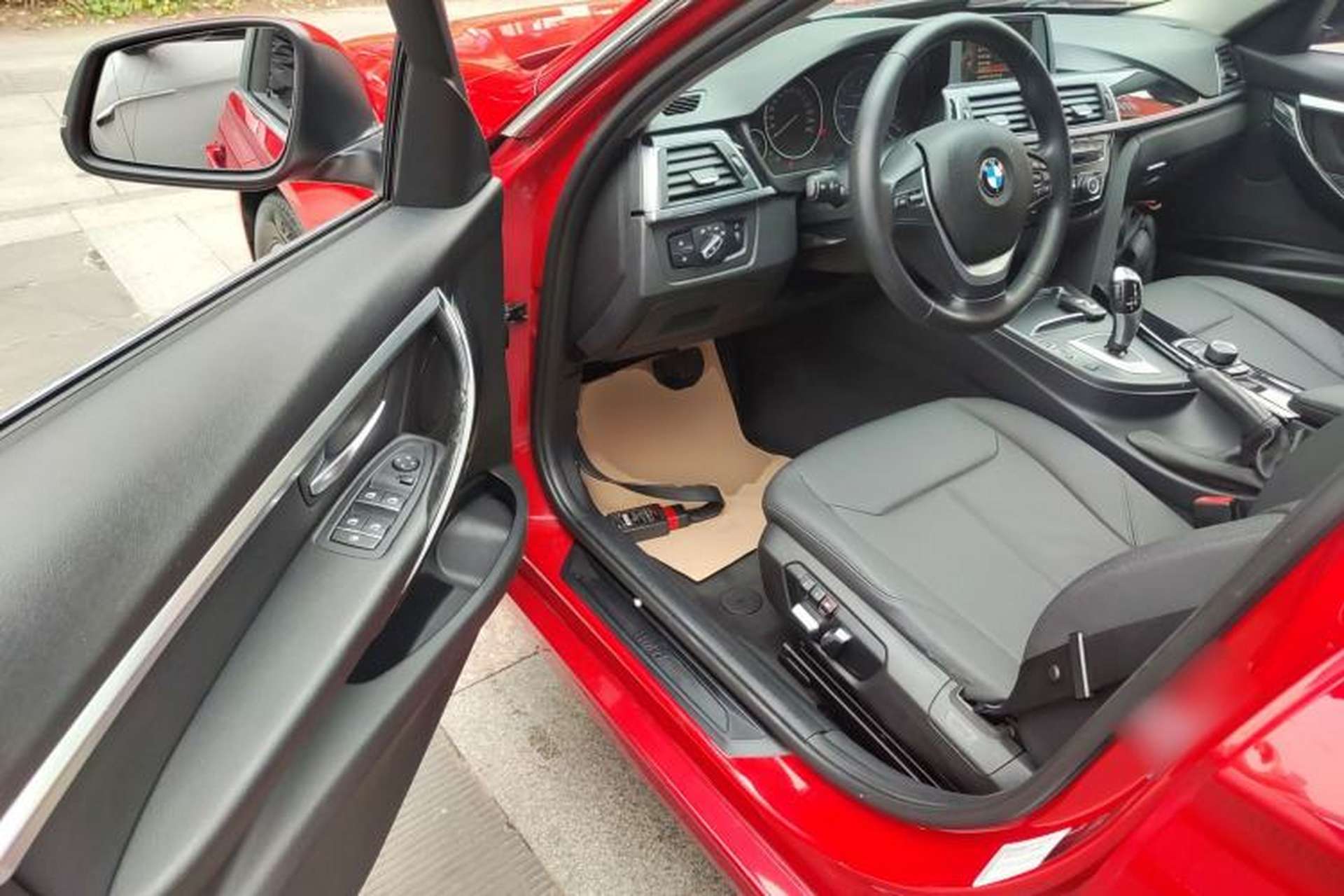 Used BMW 3 Series 2016 316Li Fashion Model Interior 3