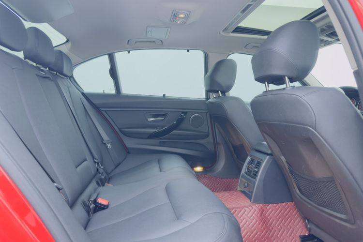 Used BMW 3 Series 2016 320Li Ambition Model Interior 6