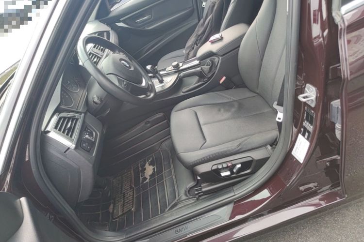 Used BMW 3 Series 2016 320Li Ambition Model Left Front Seat