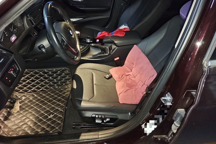 Used BMW 3 Series 2016 320Li Ambition Model Left Front Seat