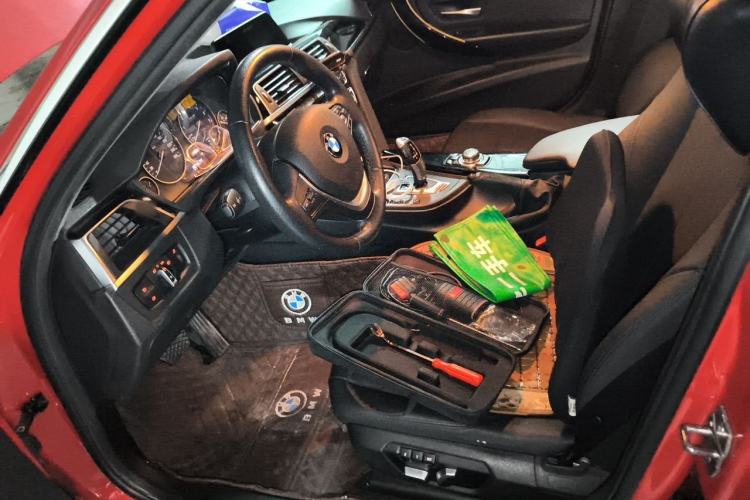 Used BMW 3 Series 2016 320i Fashion Model Left Front Seat