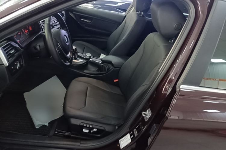Used BMW 3 Series 2016 320Li Fashion Model Left Front Seat