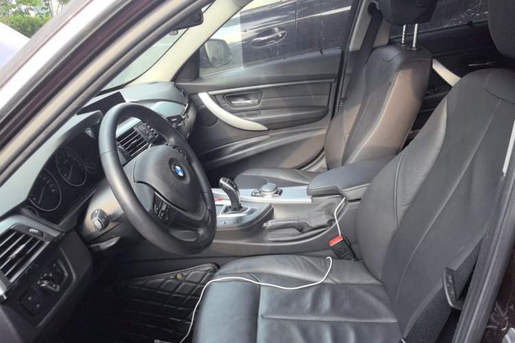 Used BMW 3 Series 2016 328Li Fashion Model Left Front Seat