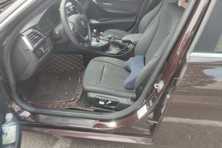 Used BMW 3 Series 2016 320Li Ambition Model Left Front Seat