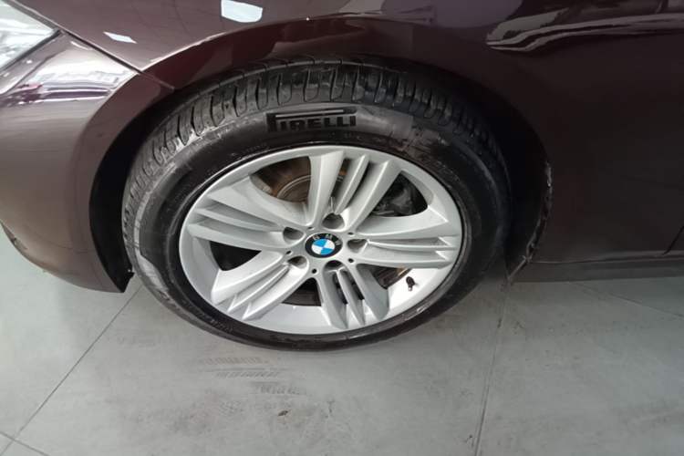 Used BMW 3 Series 2016 320Li Fashion Model Left Front Wheel Hub