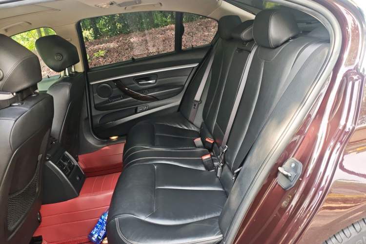 Used BMW 3 Series 2016 320Li Luxury Design Package Left Rear Seat