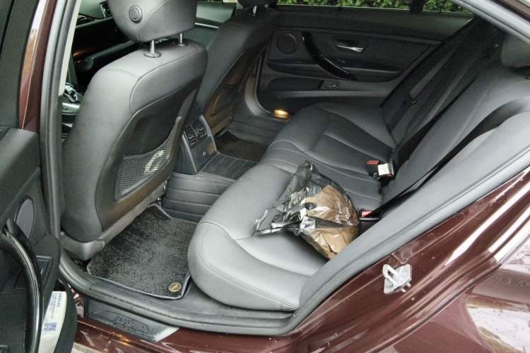 Used BMW 3 Series 2016 320Li Ambition Model Left Rear Seat