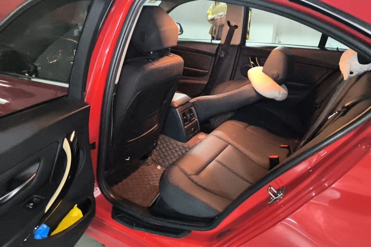 Used BMW 3 Series 2016 320i Fashion Model Left Rear Seat
