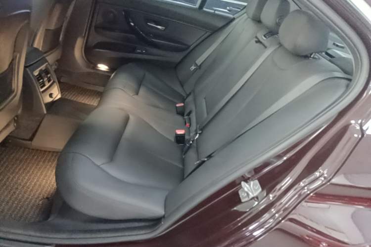 Used BMW 3 Series 2016 320Li Fashion Model Left Rear Seat