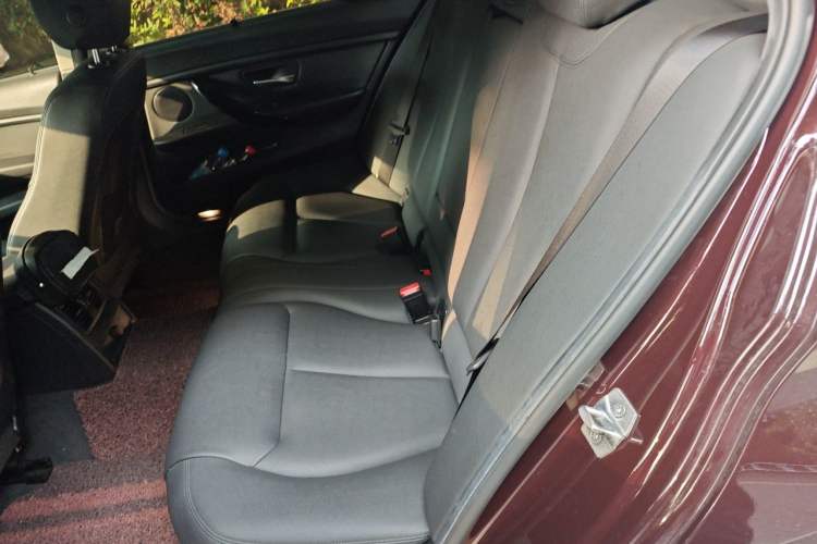 Used BMW 3 Series 2016 320Li Fashion Model Left Rear Seat