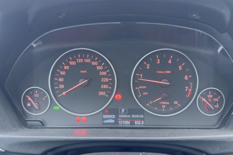 Used BMW 3 Series 2016 320Li Ambition Model Odometer Close Up