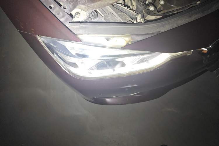 Used BMW 3 Series 2016 320Li Fashion Model Right Front Headlight