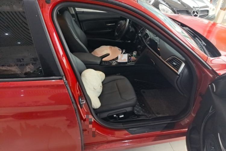 Used BMW 3 Series 2016 320i Fashion Model Right Front Seat