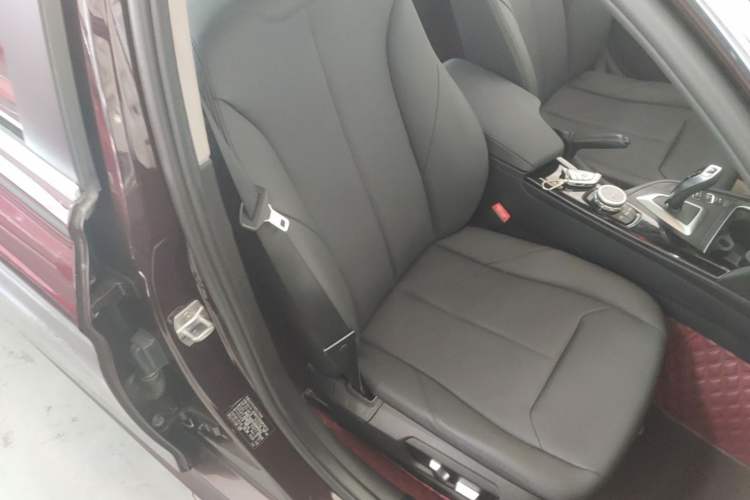 Used BMW 3 Series 2016 320Li Ambition Model Right Front Seat