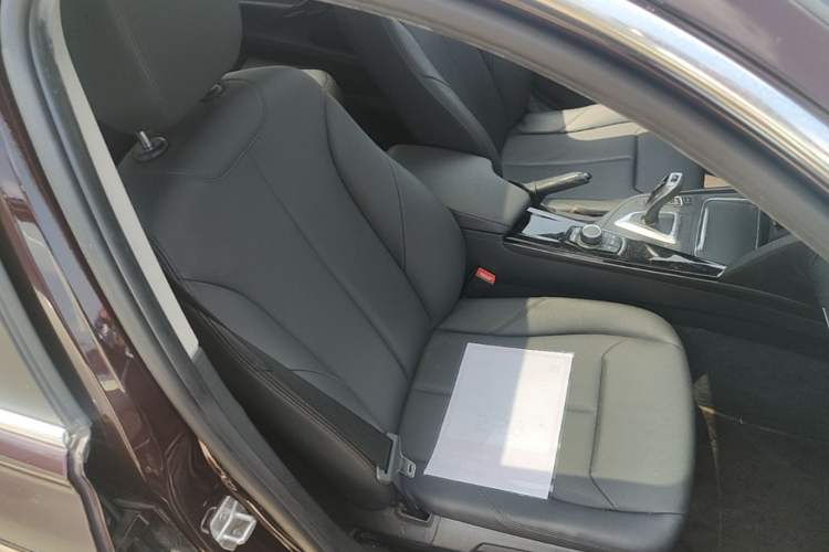 Used BMW 3 Series 2016 320Li Ambition Model Right Front Seat