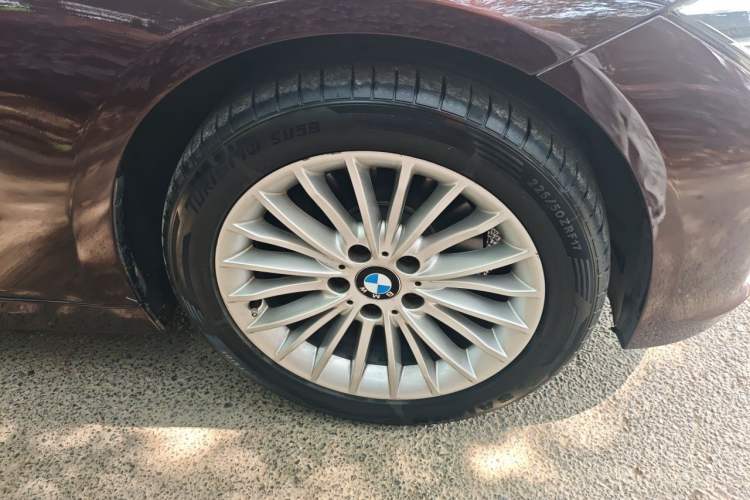 Used BMW 3 Series 2016 320Li Luxury Design Package Right Front Wheel Hub