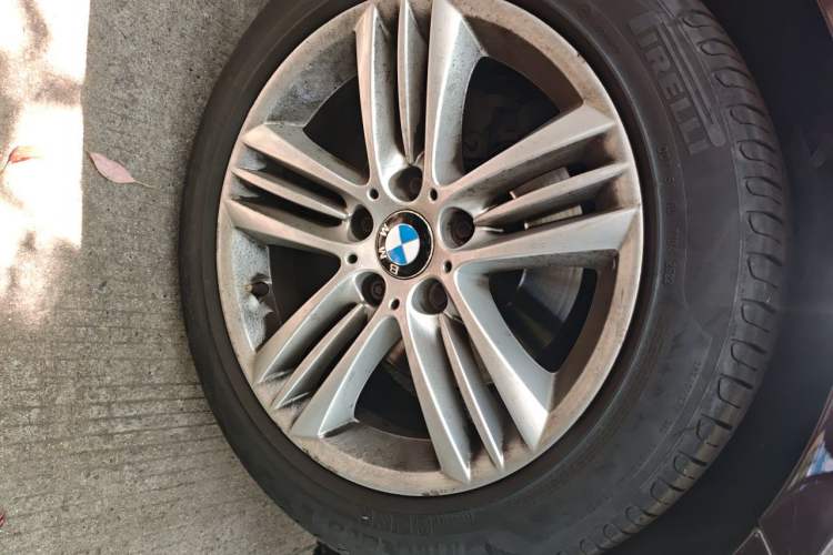 Used BMW 3 Series 2016 320Li Fashion Model Right Front Wheel Hub