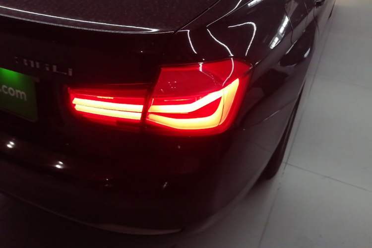 Used BMW 3 Series 2016 316Li Fashion Model Right Rear Taillight