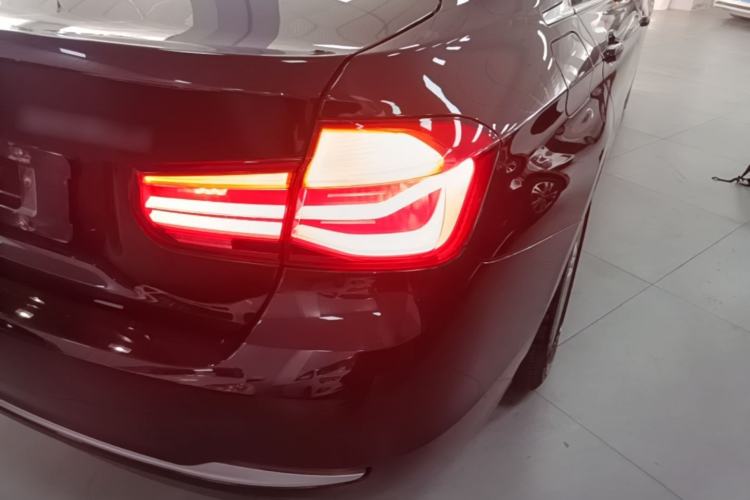 Used BMW 3 Series 2016 320Li Fashion Model Right Rear Taillight