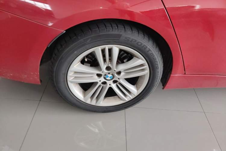 Used BMW 3 Series 2016 320Li Ambition Model Right Rear Wheel Hub