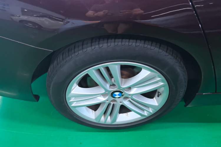 Used BMW 3 Series 2016 320Li Ambition Model Right Rear Wheel Hub