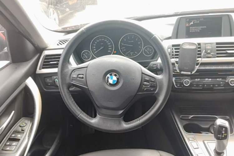 Used BMW 3 Series 2016 320Li Ambition Model Steering Wheel