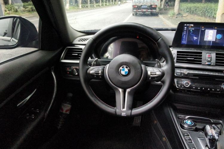 Used BMW 3 Series 2016 320Li Ambition Model Steering Wheel