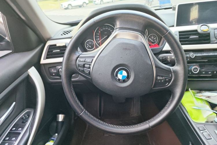 Used BMW 3 Series 2016 320Li Ambition Model Steering Wheel