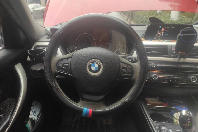 Used BMW 3 Series 2016 320i Fashion Model Steering Wheel