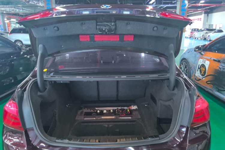 Used BMW 3 Series 2016 320Li Ambition Model Trunk