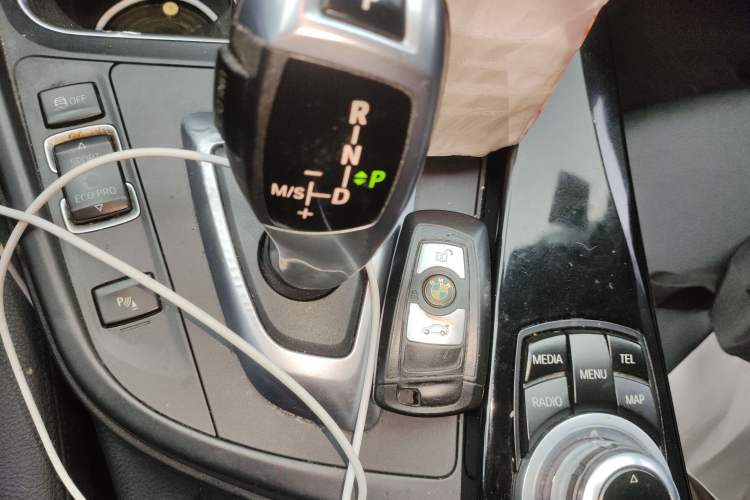 Used BMW 3 Series 2016 320i Fashion Model Vehicle Key